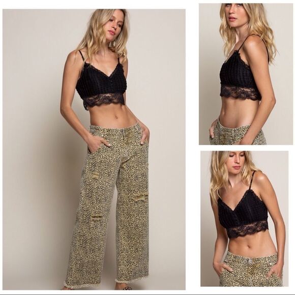 POL Tops - BLACK bralette with Lace Detailing